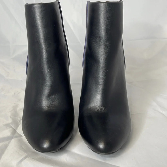 CABI Bissett Leather Colorblock Boots Black Mulberry Periwinkle Heels Zip Size 7 - Picture 3 of 16